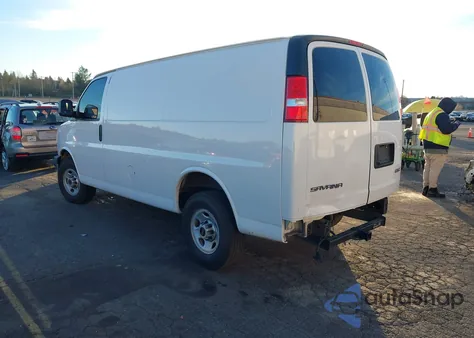 2017 GMC Savana G3500 из США, поврежденный, VIN 1GTZ7GFGXH1345543